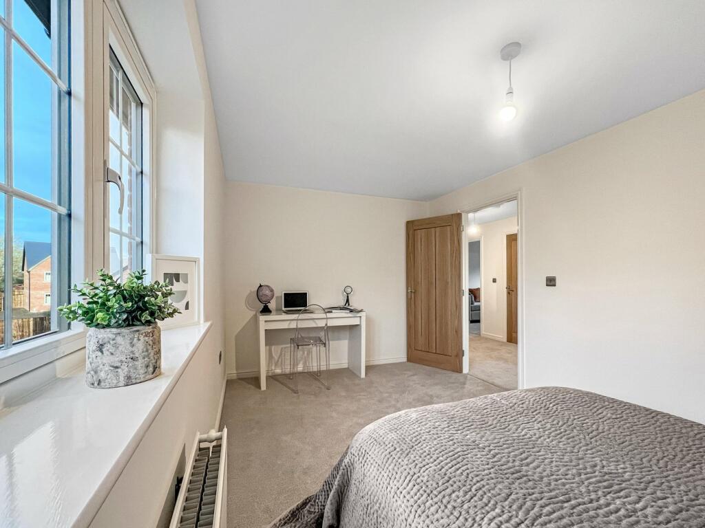 Additional property image - De Vere Grove, Halstead Road, Earls Colne, Colchester, CO6