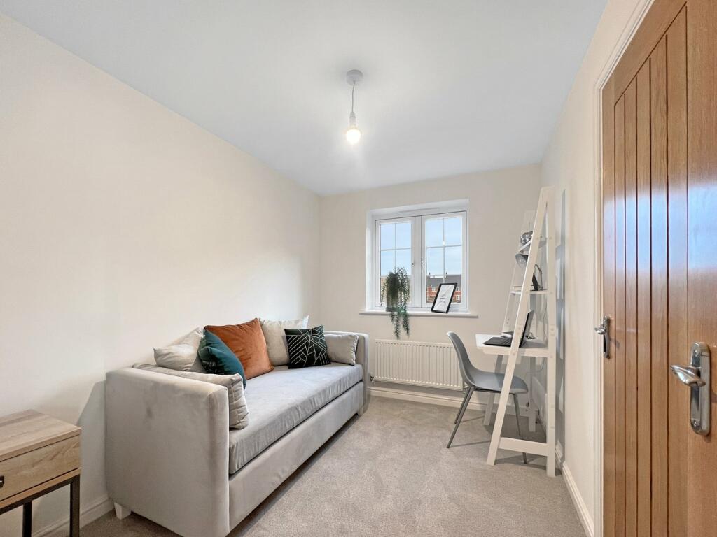 Additional property image - De Vere Grove, Halstead Road, Earls Colne, Colchester, CO6