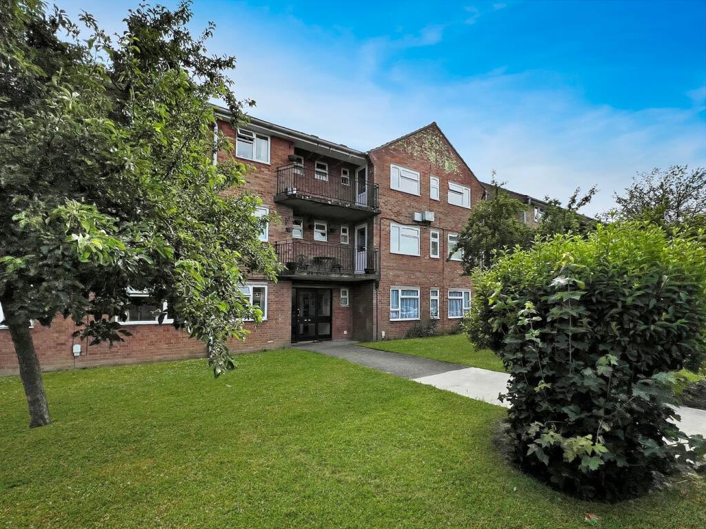 2 bedroom flat