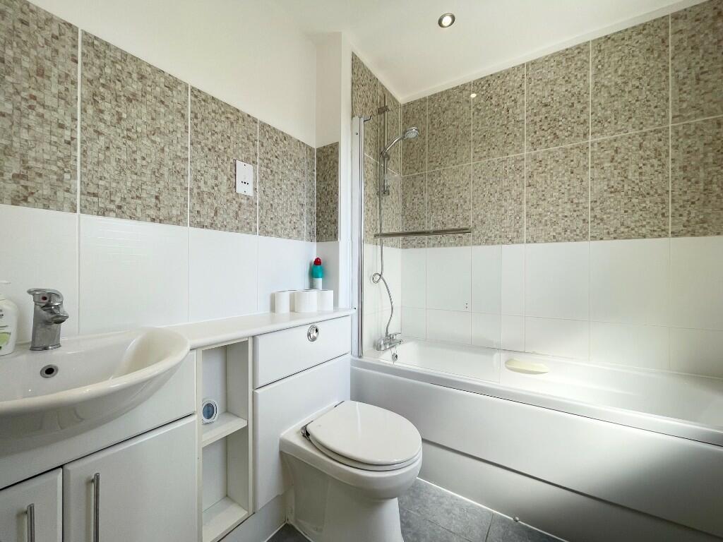 Additional property image - Fleet Street, BN1