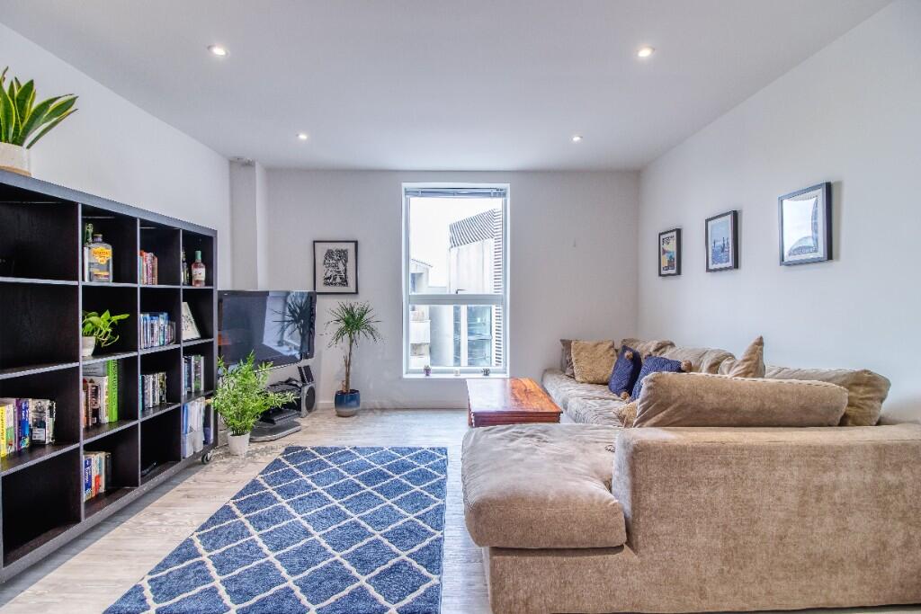 Main image of property: Embankment House, Fleet Street - RS0011