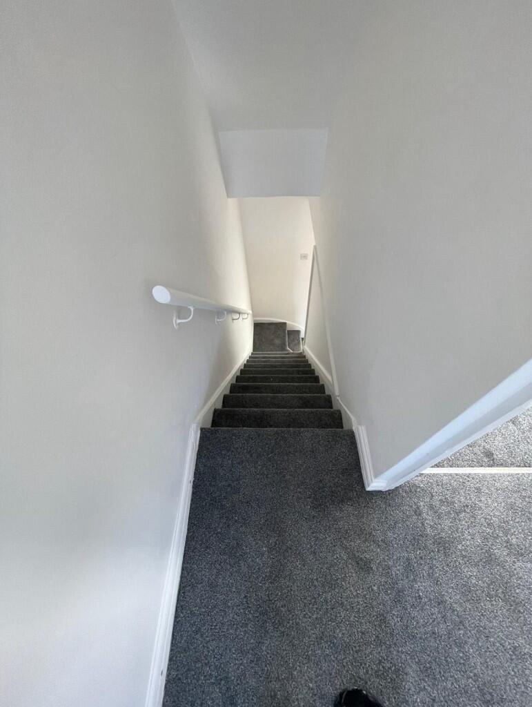 Additional property image - Headley Drive, CR0