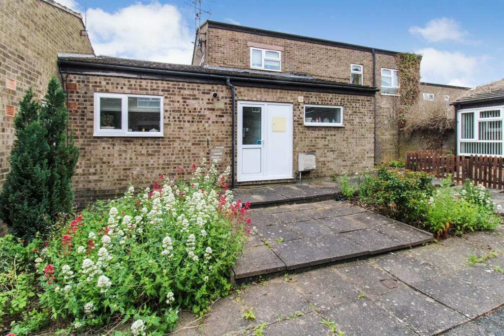 3 bedroom bungalow for sale in Wedmore Court, Corby, NN18