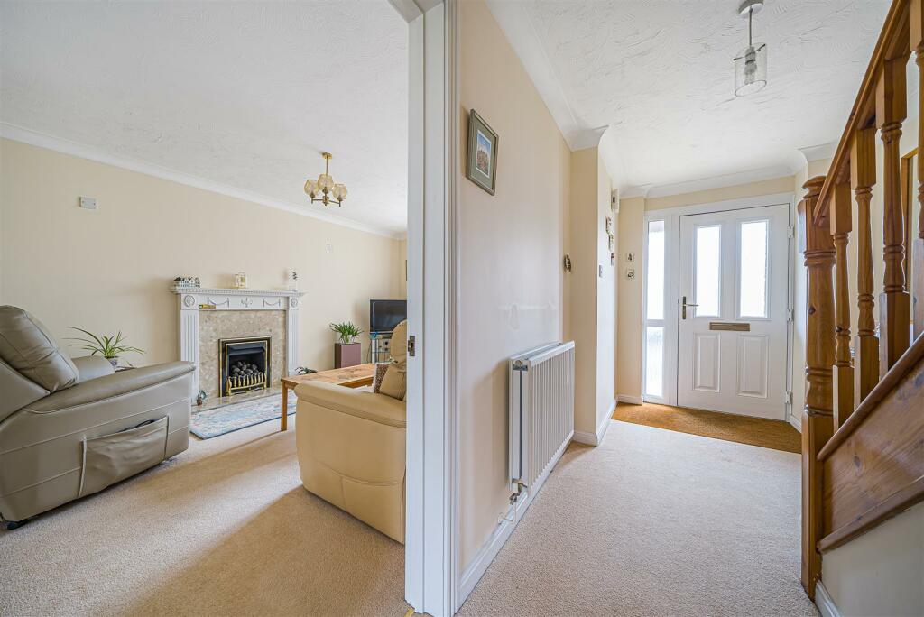 4 bedroom detached house for sale in Okehampton Way, Ivybridge, PL21