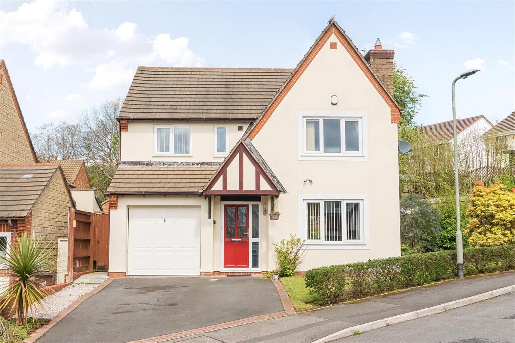 Main image of property: Gorse Way, Ivybridge