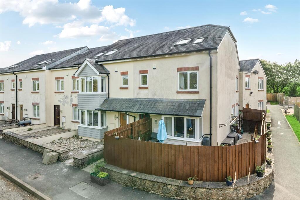 Main image of property: The Old Coach House, Wrangaton