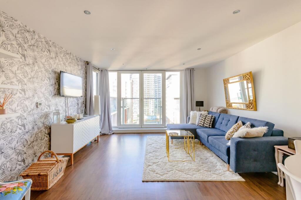 Main image of property: Western Gateway, London
