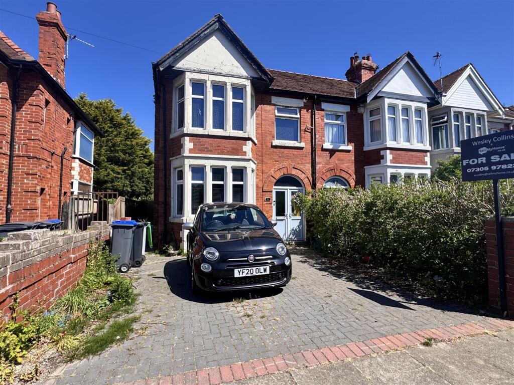 Main image of property: Lakeway, Blackpool
