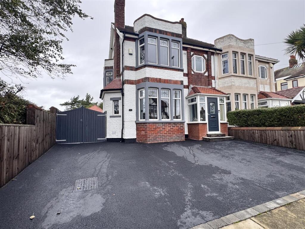 Main image of property: Shaftesbury Avenue, Blackpool