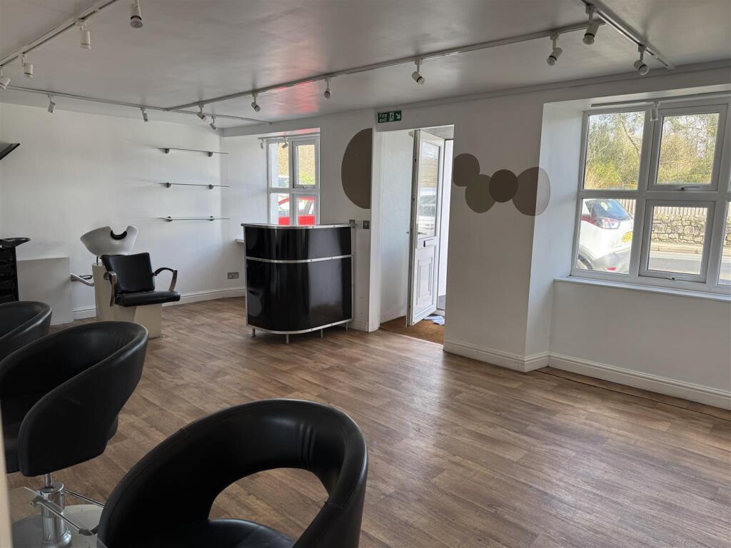 Main image of property: Harbour Road, Par