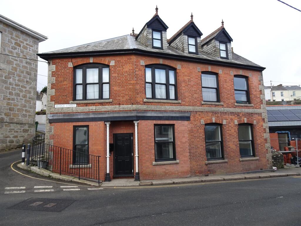 Main image of property: 1 Bridge Street, St. Blazey, Par