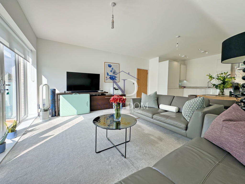 Main image of property: Hounslow, TW3