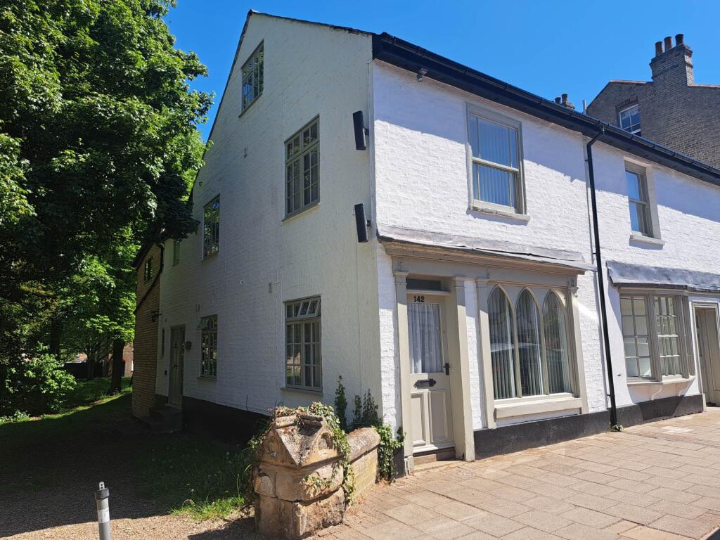 Main image of property: High Street, Huntingdon