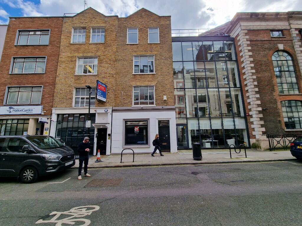 Office to lease in 9 St. Cross Street, London, EC1N 8UB, EC1N