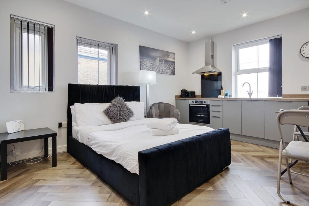 Main image of property: Wimborne Road, Bournemouth BH92AP
