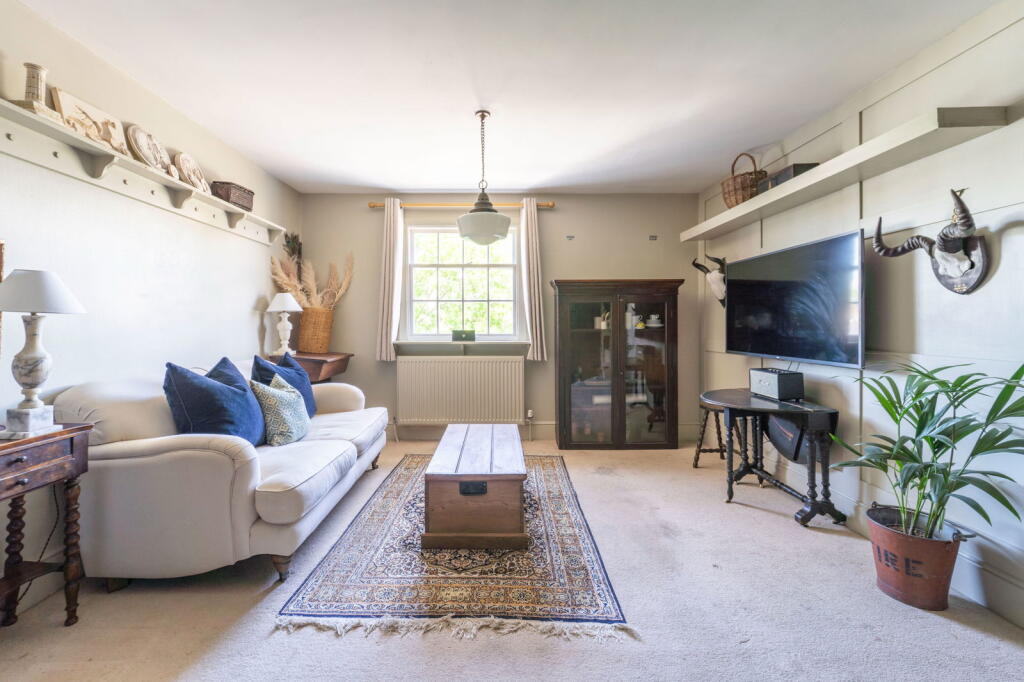 Main image of property: Hengistbury House, Purewell, Christchurch, BH23 1EH