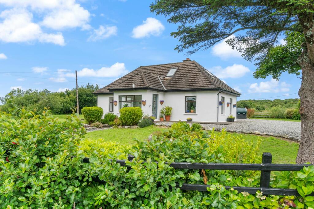 5 bedroom detached house for sale in Roscrea, Moyard, Galway H91 V4XD