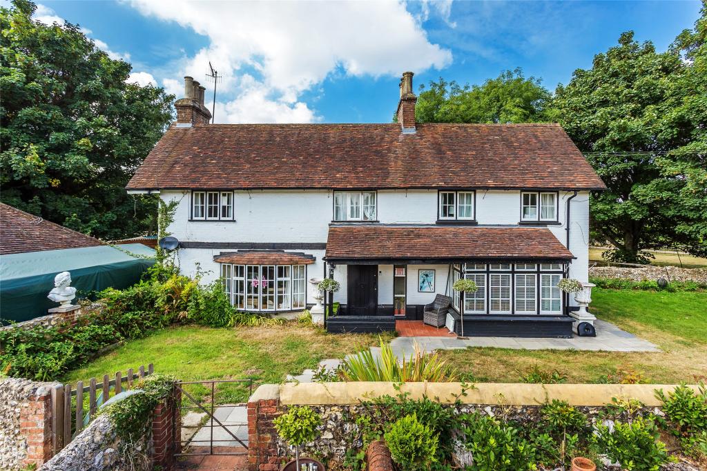 4 bedroom detached house for sale in Sturts Lane, Walton on the Hill