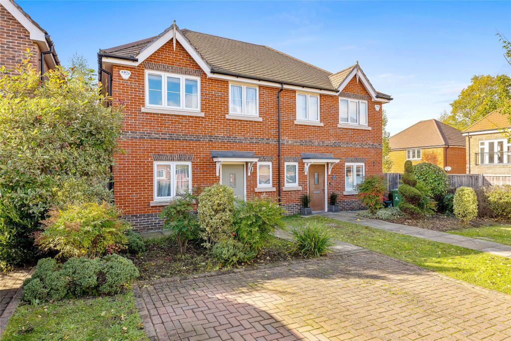 Main image of property: Oaks Lane, Great Bookham, Leatherhead, Surrey, KT23