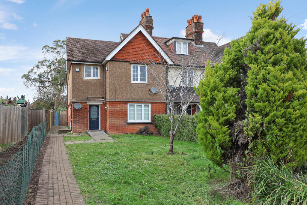 Main image of property: Kingston Road, Leatherhead, Surrey, KT22