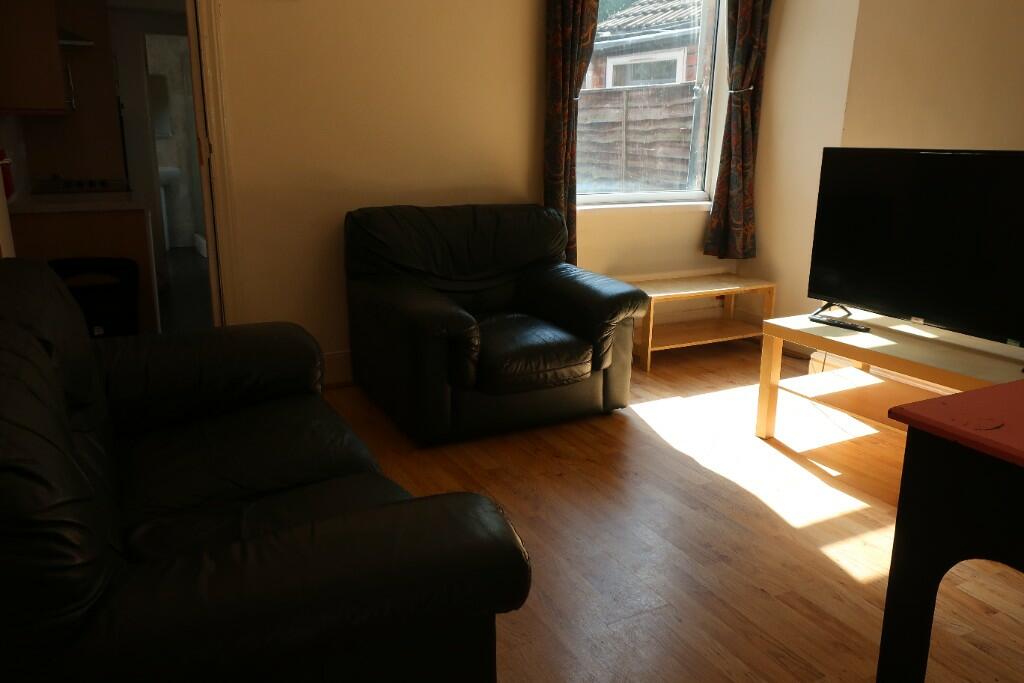 Additional property image - 238 Tiverton Road, Selly Oak, Birmingham, B29 6BU