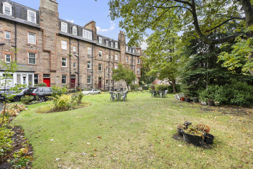 Main image of property: 24/6 Roseburn Terrace, Roseburn, Edinburgh, EH12 6AW