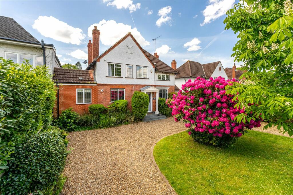 Main image of property: The Avenue, Lower Sunbury, TW16