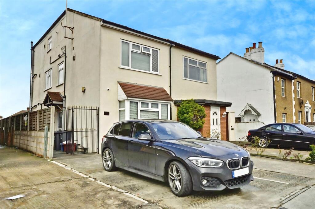 Main image of property: Staines Road, Hounslow, TW4