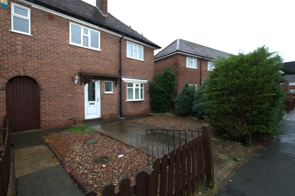 3 bedroom house for rent in Fremantle Crescent, Middlesbrough, TS4