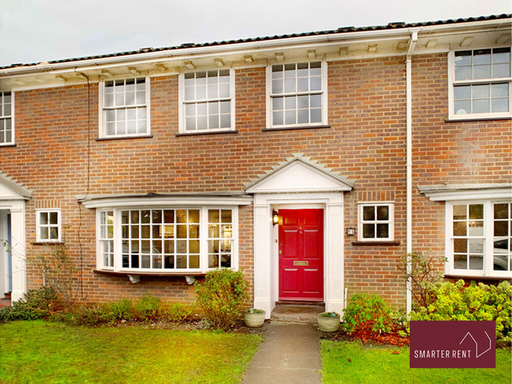 Main image of property: Castle Mews, Maidenhead, SL6 1HP