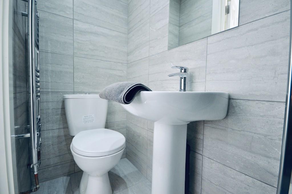 6 bedroom terraced house for rent in Ingrow Road, Liverpool, Merseyside, L6