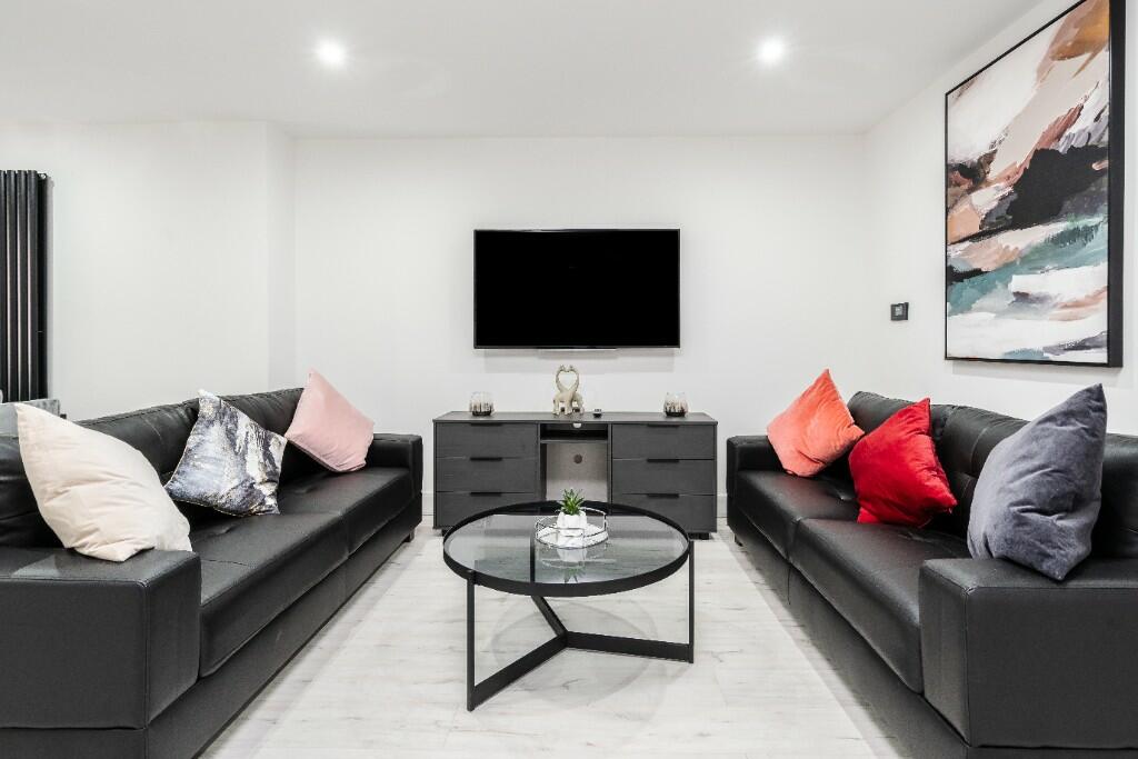 2 bedroom house share for rent in Richardson Street, Swansea, Wales, SA1