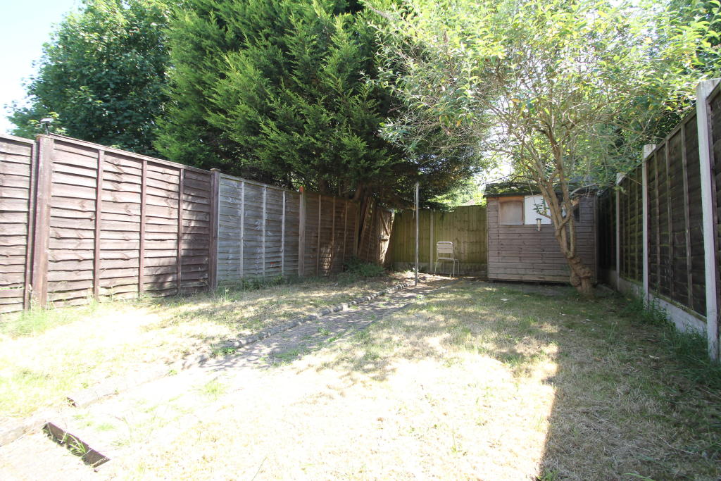 3 bedroom terraced house for sale in Foredrove Lane, Solihull, West