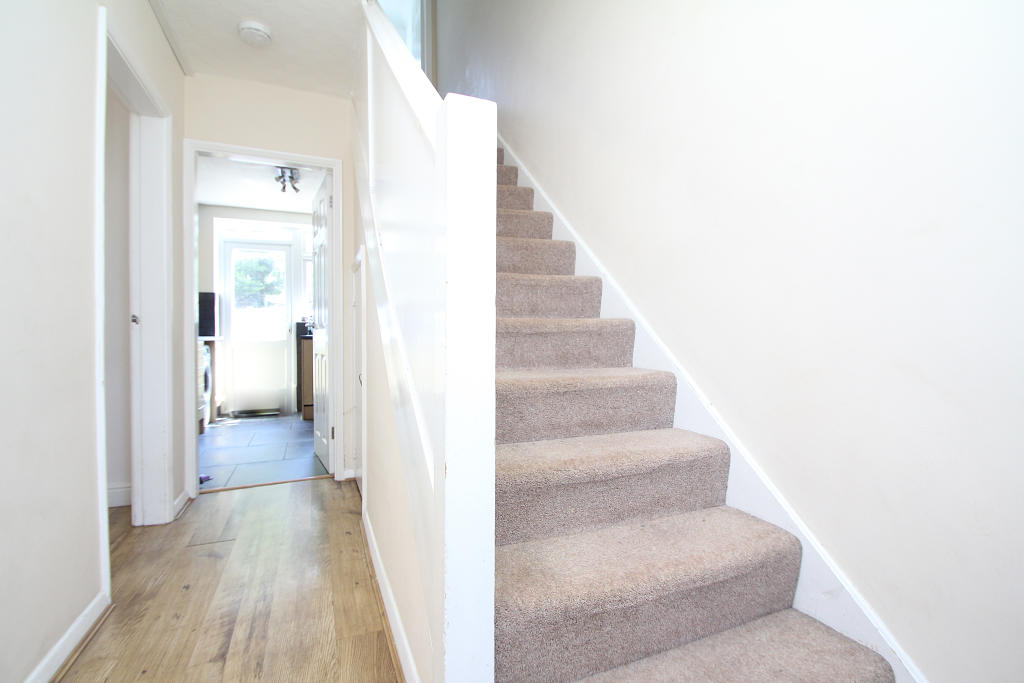 3 bedroom terraced house for sale in Foredrove Lane, Solihull, West