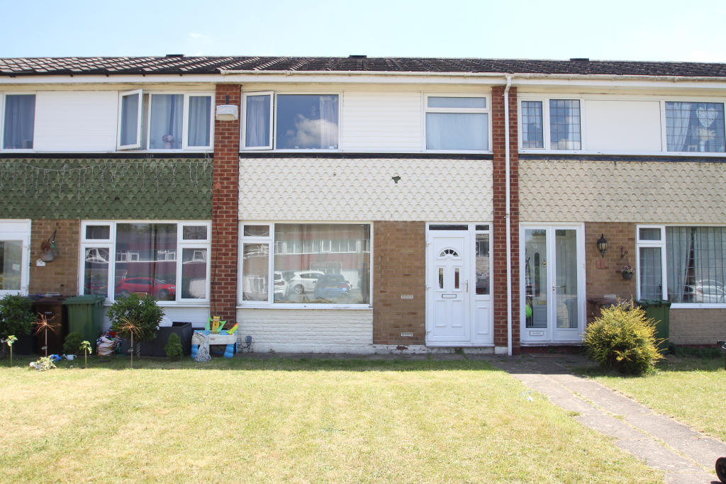 3 bedroom terraced house for sale in Foredrove Lane, Solihull, West