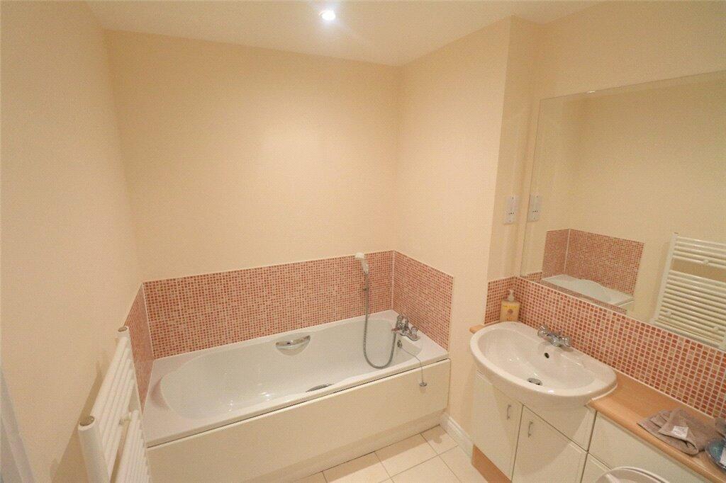 Additional property image - Edinburgh Gate, Harlow, Essex