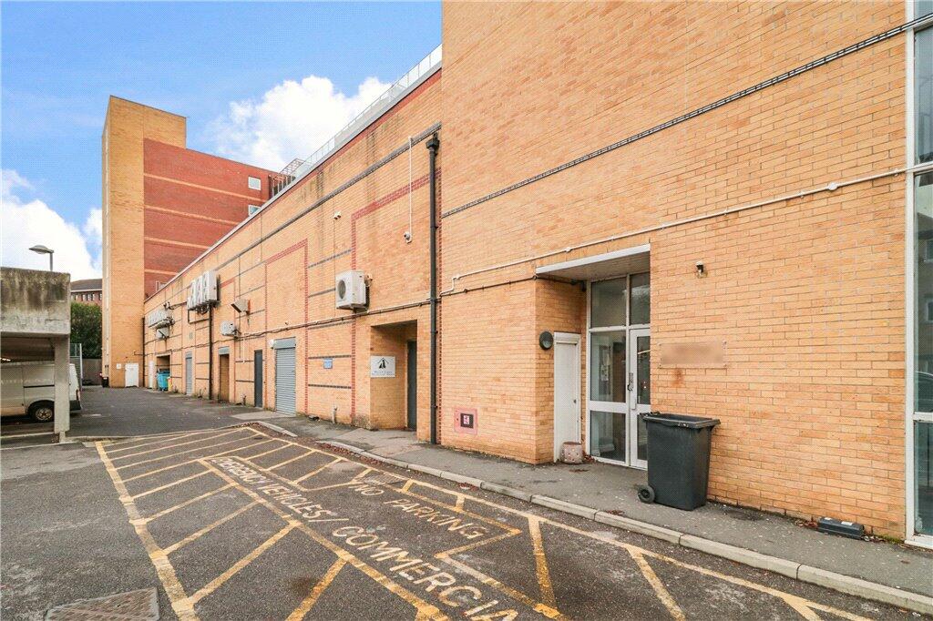 Additional property image - Edinburgh Gate, Harlow, Essex