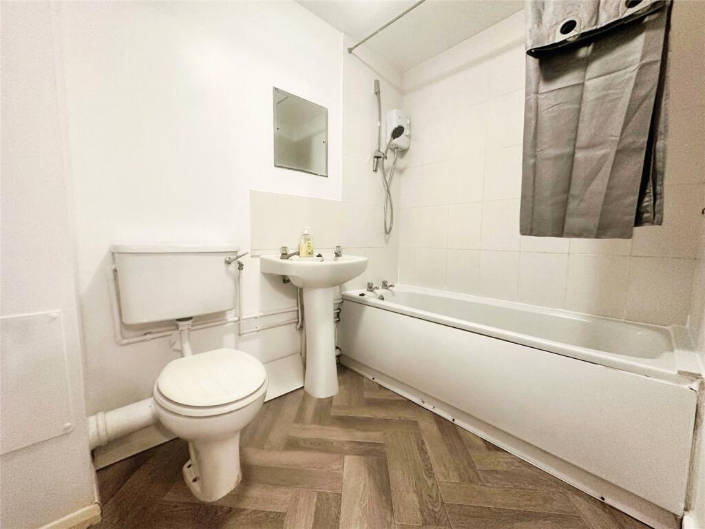 Additional property image - Dadswood, Harlow, Essex