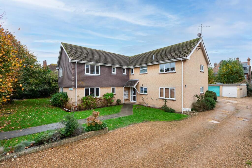 Main image of property: Richmond Avenue, Bognor Regis