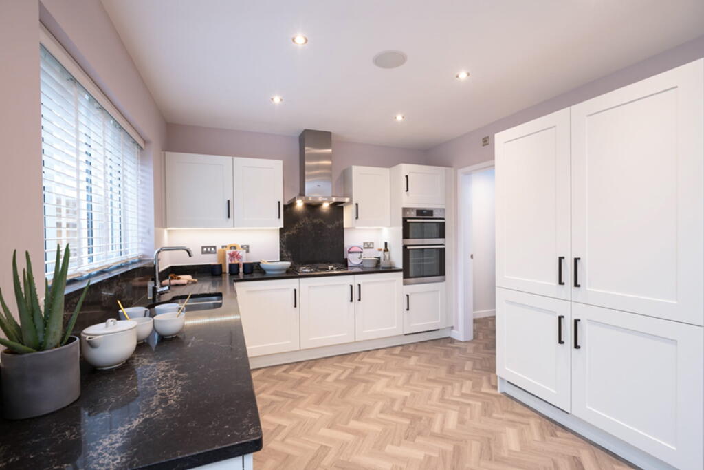 Additional property image - Barbrook Lane,
Tiptree,
CO5 0JH