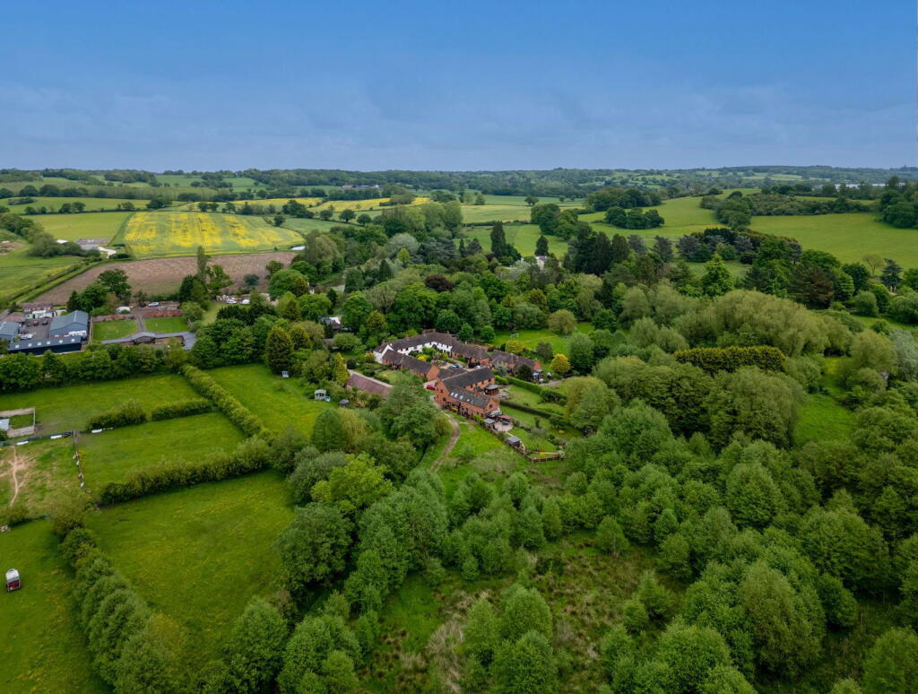 Additional property image - Beoley Court, Icknield Street, Beoley