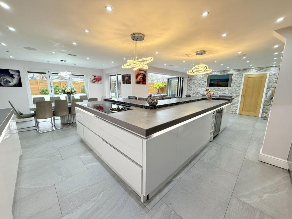 Additional property image - Willowbank Road, Knowle