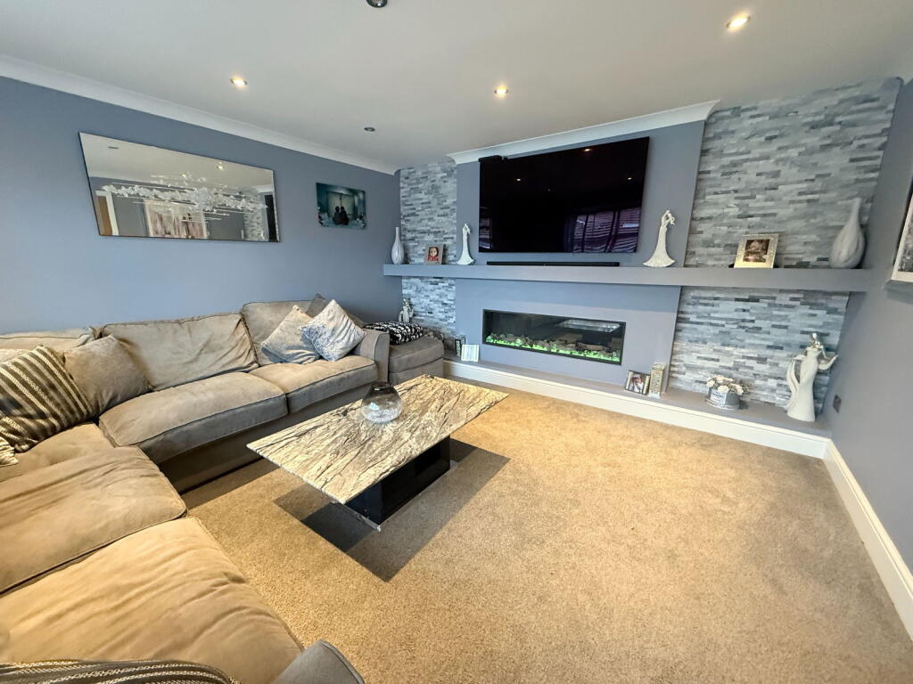 Additional property image - Willowbank Road, Knowle