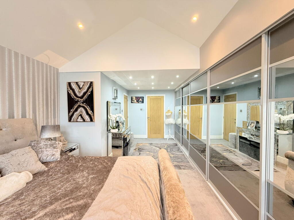 Additional property image - Willowbank Road, Knowle