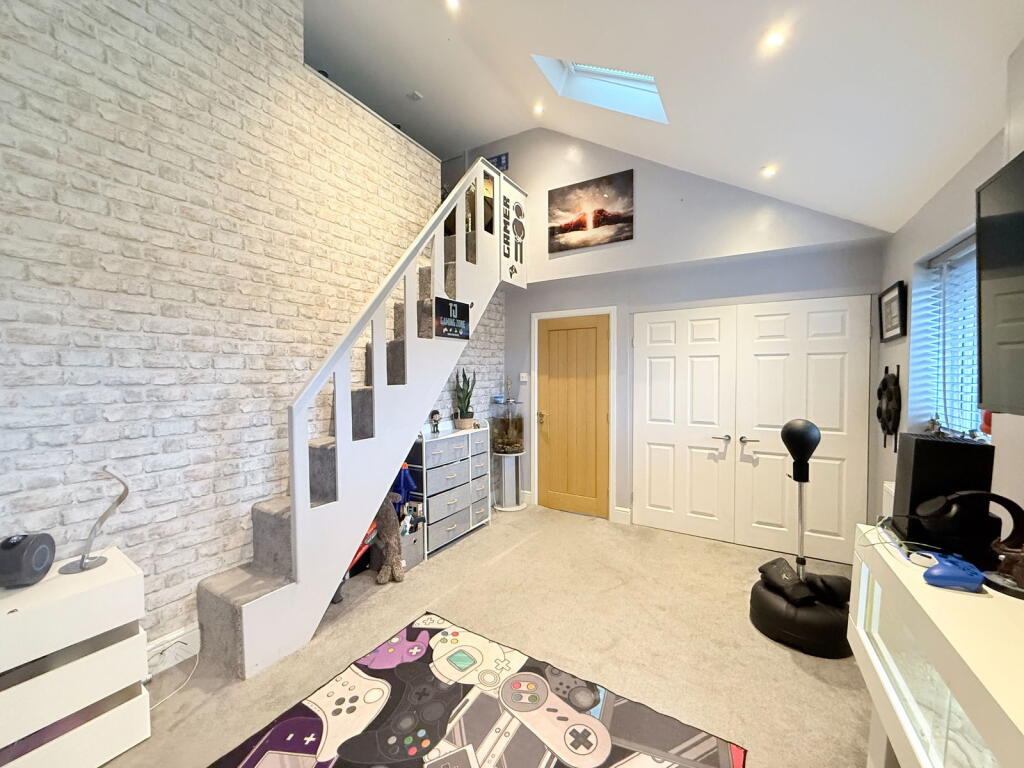 Additional property image - Willowbank Road, Knowle