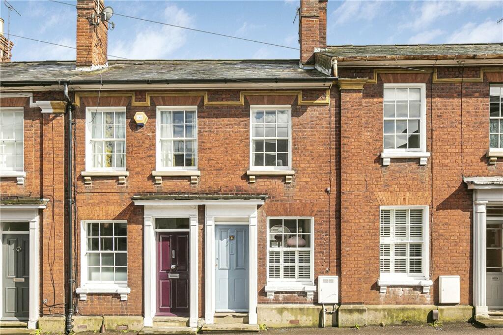 3 bedroom terraced house for sale in Ravens Lane, Berkhamsted