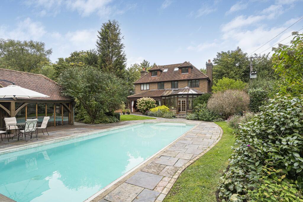 Main image of property: Bovingdon Green, Bovingdon, Hemel Hempstead, HP3