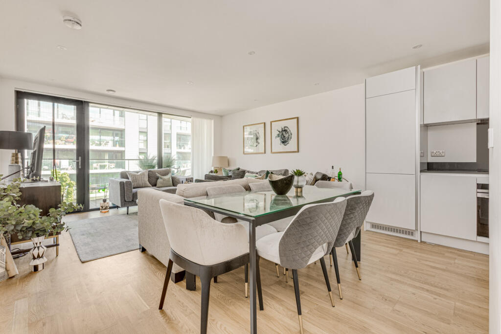 Main image of property: Hawthorn Crescent, London, SE10