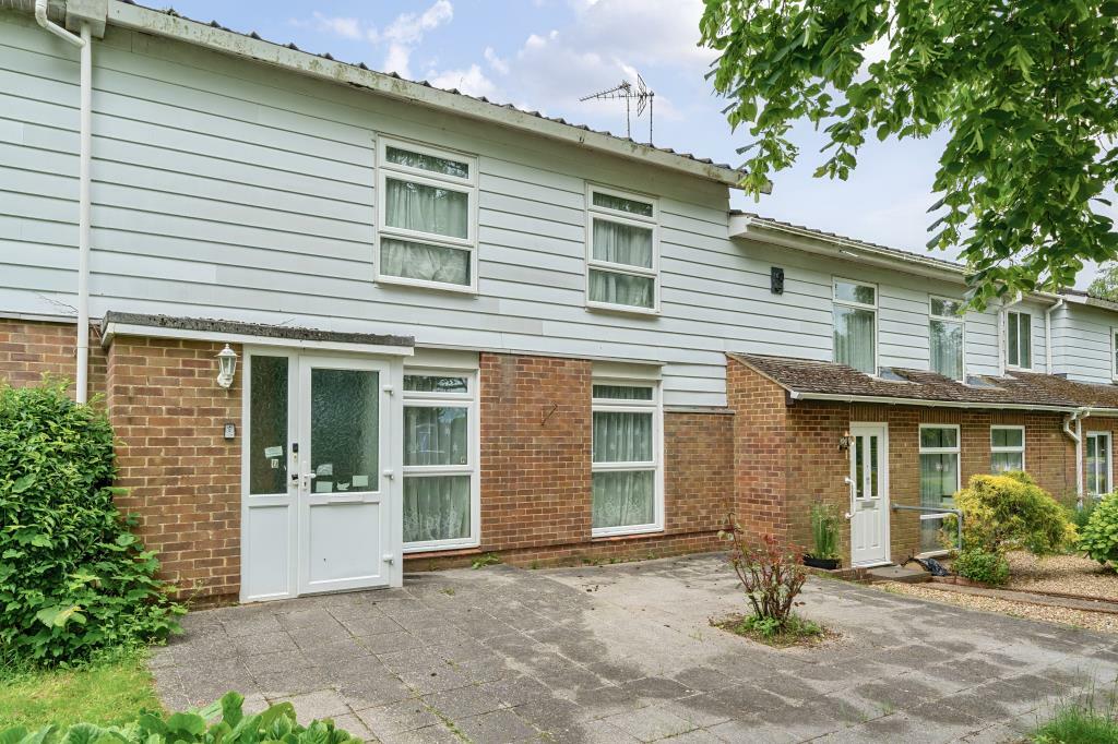 3 bedroom terraced house for sale in Winklebury, Basingstoke, RG23