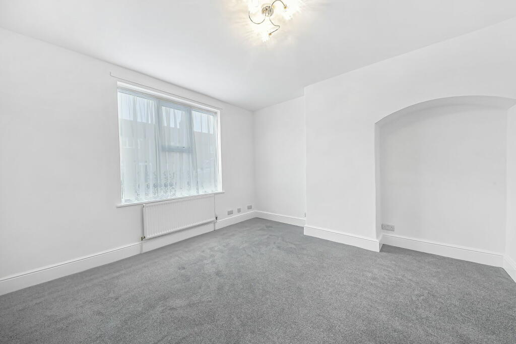 Additional property image - Reigate Road, Bromley, BR1 5JJ